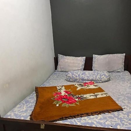 Villa & Guest House Batu Indah Exteriör bild