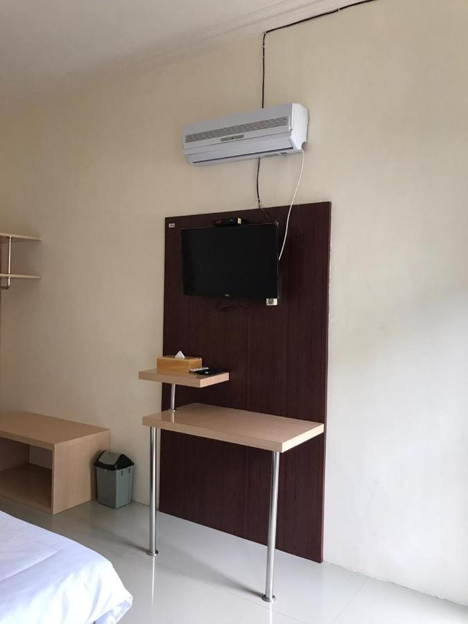 Villa & Guest House Batu Indah Exteriör bild